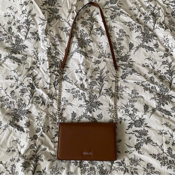 Guess Wallet Purse - Picture 4 of 5